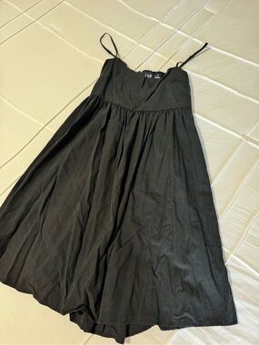 GAP Black V-Neck Open Back Spaghetti Strap Mini Dress